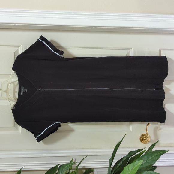 Miss Elaine Black Short Sleeve Swim Coverup - Picture 1 of 6